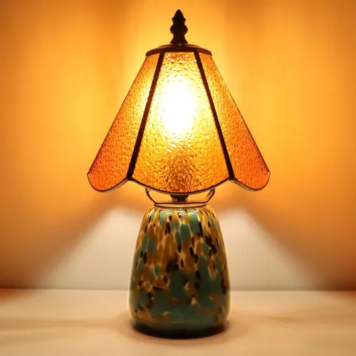 Vista 17 de Tiffany Lamp Stained Glass Mushroom Table Lamp 7X7X12 Inch Milky White Mini Night Light Glass Base Accent Light Suitable for Bedside Table Bedroom