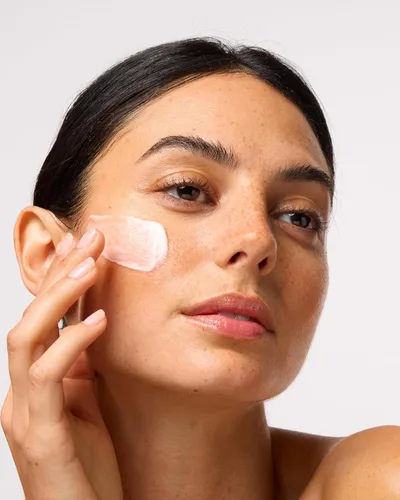 Vista 4 de Mini crema sedosa de ceramida Protege + revitaliza