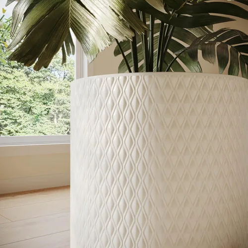 Vista 4 de EverNest Claire Maceta blanca moderna bohemia con soporte de madera de arco, maceta de interior de mediados de siglo, base SelectBase, soporte