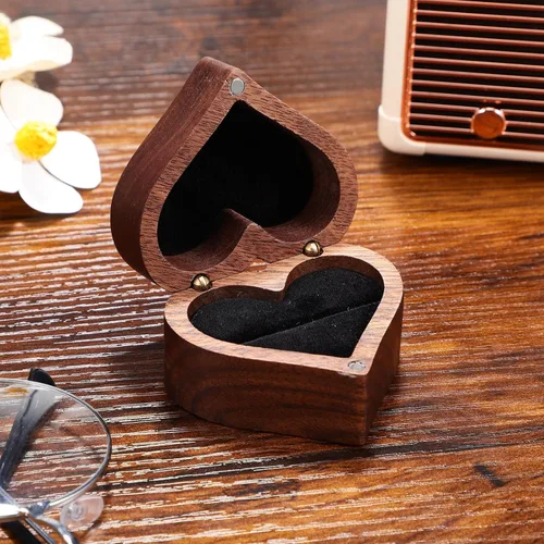 Vista 9 de IMIKEYA Caja de anillo de madera en forma de corazón Caja de anillo de madera Caja de anillo de boda Caja de presentación de madera Caja de anillo