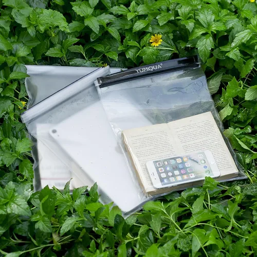 Vista 8 de YUMQUA Bolsas impermeables de gran tamaño, paquete de 3, soporte hermético transparente para documentos, mapa, cámara, teléfono celular, llave