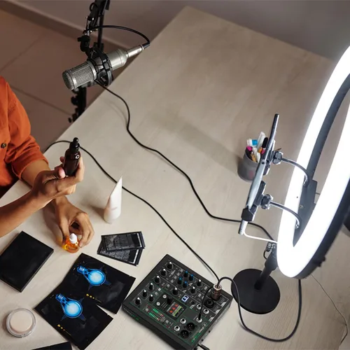 Vista 8 de Mackie ProFX6v3+ Mezclador analógico profesional de 6 canales con USB, preamplificadores de micrófono Onyx, motor de efectos GigFX y Bluetooth 2
