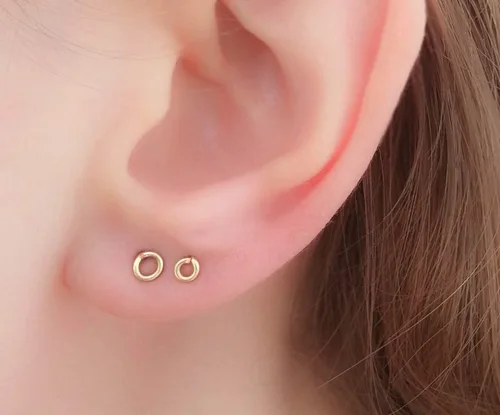 Vista 2 de Pendientes redondos pequeños de círculo, joyería pequeña pequeña, oro-plata-oro rosa, aretes para dormir joyería diaria