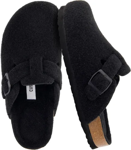 Vista 19 de CUSHIONAIRE - Zuecos Hana para mujer, cómodos zuecos de gamuza vegana, zapatos sin cordones con plantilla de corcho y soporte de arco, espuma