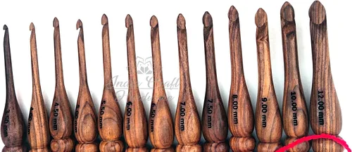 Vista 4 de Ganchos de ganchillo de madera tallados a mano, mango de palisandro, gancho de ganchillo de punto, aguja de tejer, hilo de tejer, el mejor regalo