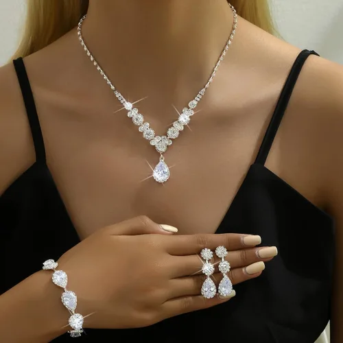 Vista 2 de Paxuan Juego de aretes de pulsera de cristal de diamantes de imitación plateados y dorados para mujeres, novias, damas de honor, juego de aretes