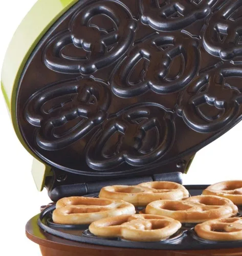 Vista 3 de Brentwood Mini máquina para hacer pretzel antiadherente, verde (paquete de 3)