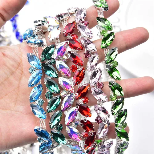 Vista 3 de Aplique de cadena de diamantes de imitación de cristal brillante de 1 yarda, decoración brillante, artesanía de costura flexible, adorno de disfraz