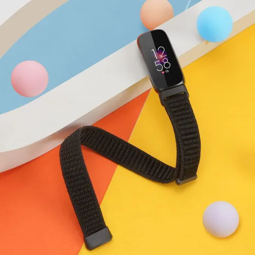 Vista 5 de Correas de nailon compatibles con correas Fitbit Luxe, correas deportivas de tela transpirable ajustable Solo Loop, pulsera de repuesto suave