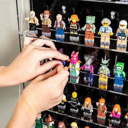 Vista 5 de Vitrina de minifiguras de acrílico, estantes de almacenamiento de figuras pequeñas de montaje en pared con fondo negro, capacidad para 40