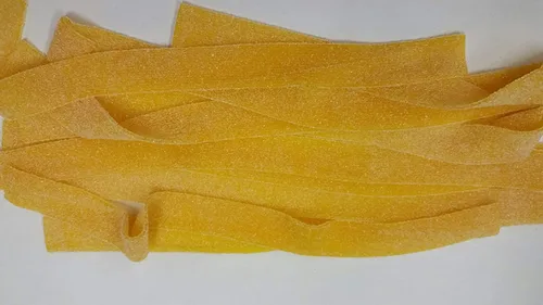 Vista 2 de Dulces de gomita ácida SweetGlob (1 libra, mango ácido)