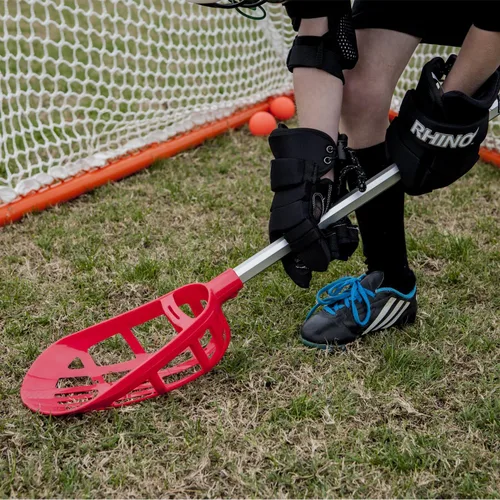 Vista 8 de Champion Sports Soft Lacrosse Set: Equipo de entrenamiento para niños, niñas, niños, jóvenes y atletas aficionados - 12 palos de aluminio y 6 bolas