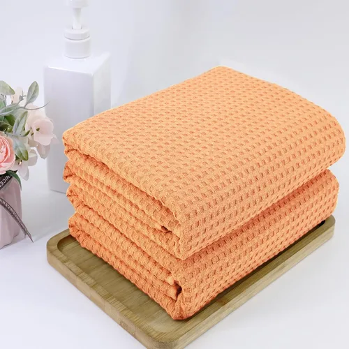 Vista 4 de POLYTE Toalla de baño de microfibra de gran tamaño de secado rápido sin pelusas, 60 x 30 pulgadas, juego de 2 (naranja, tejido de gofre)
