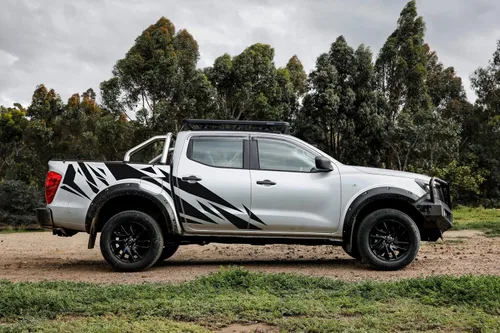 Vista 2 de Calcomanías gráficas con patrón lateral compatibles con Nissan Navara Np300 (negro)
