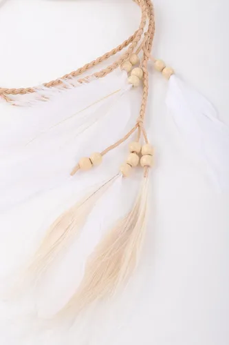 Vista 4 de Jumwrit Diadema de plumas bohemias, tocado gitano indio, diadema ajustable con borla, accesorios hippie para mujeres y niñas