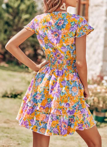 Vista 2 de PRETTYGARDEN Minivestido de manga corta con cuello en V y lazo frontal rojo para mujer