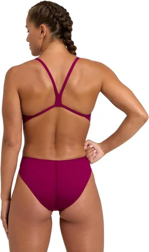 Vista 2 de ARENA Women's Performance Solid Team Challenge Swimsuit