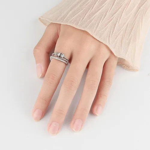 Vista 3 de LIU JUN Jansio Threanic Triple-Spin Ring, Magnetic Zircon Shaping Cross Full Moissanite Spinner Fidget Rings to My Daughter Open Anti Anxiety