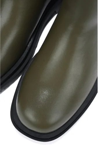 Vista 4 de Cape Robbin Vegas Chelsea - Botas para mujer, botines de media pantorrilla con tacones gruesos