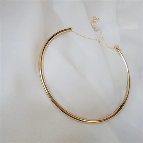 Vista 4 de Collar de aro redondo de metal chapado en oro de 14 quilates de alto pulido, collar de aro ligero para mujeres y niñas, joyería minimalista
