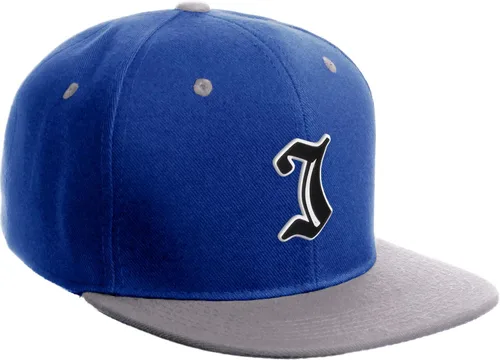 Vista 1690 de Daxton Gorra clásica con visera de billete plano con letras del alfabeto inglés antiguo de la A a la Z