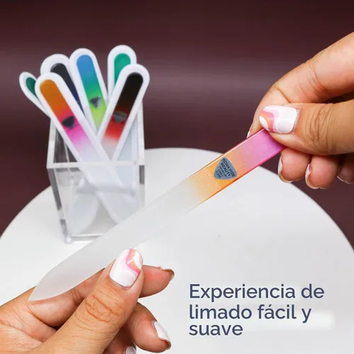 Vista 9 de Bona Fide Beauty Juego de limas de uñas de cristal checo de 8 piezas con fundas