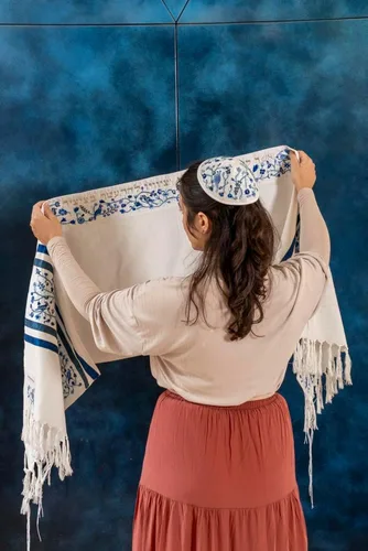 Vista 5 de Yair Emanuel Tallit - Bordado Completo - Matriarcas - Azul