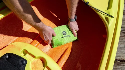 Vista 6 de Perception - Esponja para kayak Esponja absorbente de agua para kayak Absorbe hasta 1 litro, amarillo, talla única