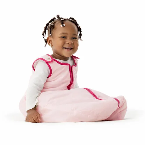 Vista 12 de Saco de dormir para bebé, nido para dormir de Baby Deedee, Rosa (Candy Pink) Patented shoulder snaps and full-length zipper help make dressing and