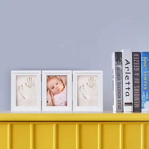Vista 6 de Kit de huellas de manos para bebés y marco de fotos para niños o recién nacidos, caja de recuerdos para niños y niñas (marco de café clásico, blanco)
