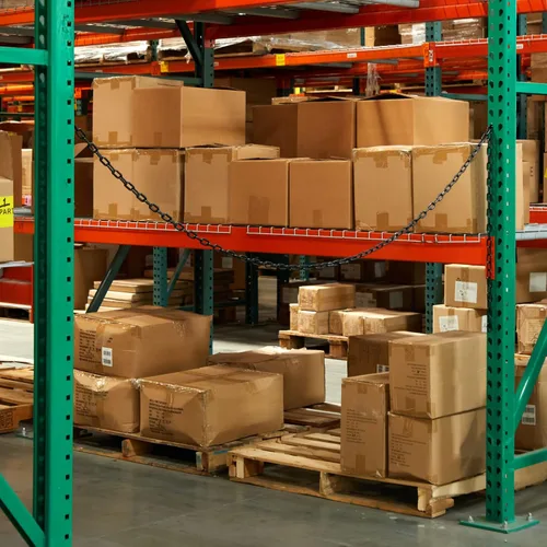 Vista 2 de Stockroom Plus Cadena negra para barrera de estacionamiento, eslabones de 100 pies y 1.5 pulgadas, cadena de seguridad de plástico para control