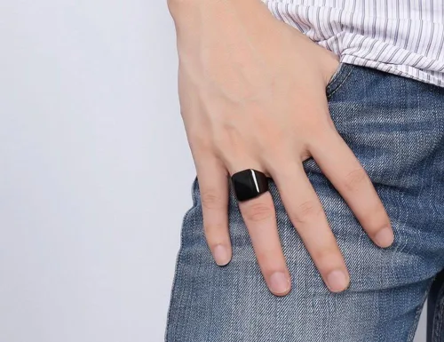 Vista 4 de Anillo de motero enhong, sello, anillo de acero pulido sólido, para hombre, ideal como regalo, tamaño de 17-38cm, color oro, negro o plata