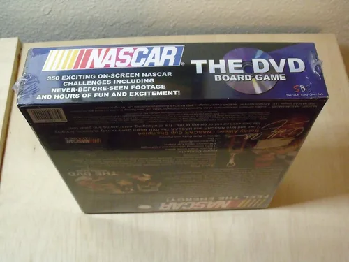 Vista 2 de Juego de mesa NASCAR DVD