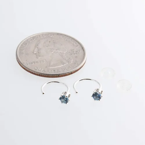 Vista 4 de Aretes de plata de ley para mujeres y niñas, hipoalergénicos para cartílago
