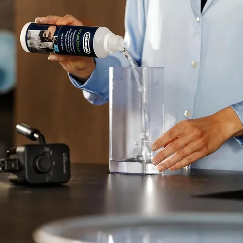 Vista 2 de De'Longhi Limpiador universal para máquina de café expreso para espumador/varita de vapor, elimina los residuos de leche y la acumulación de tu
