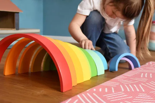 Vista 9 de Small Foot Bloques de construcción de madera arcoíris con bolas (XL) – Bloque de construcción educativo de madera de 15 x 9 x 2 pulgadas para niños