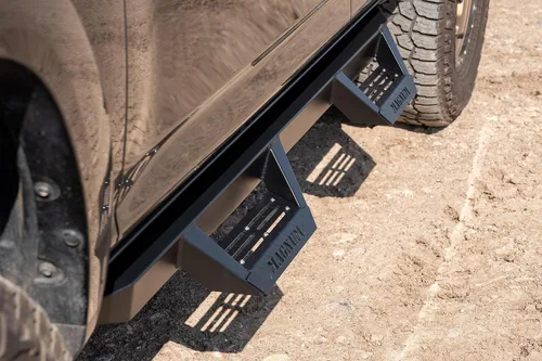 Vista 4 de Magnum RT Drop Steps - Estribos negros compatibles con 4Runner 2010-2024 sin revestimiento de fábrica