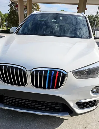 Vista 4 de iJDMTOY Exact Fit - Recortes para parrilla de automóvil, compatible con vehículos BMW