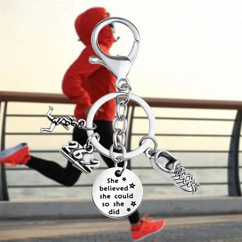 Vista 6 de FUSTMW Llavero de corredor de regalo de maratón, joyería de maratón, regalos para correr