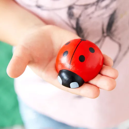 Vista 4 de Contar mariquitas – Juguete Montessori de madera para niñas de 3, 4 y 5 años, juguetes de aprendizaje de mariquita para niños pequeños, juguetes