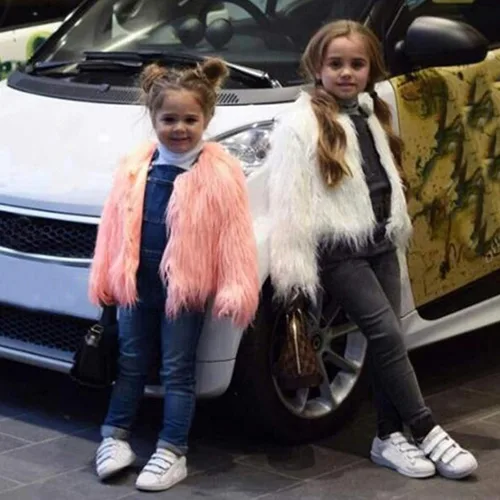Vista 4 de ZHICHUANG Chaqueta de piel sintética para niñas, abrigo de invierno para día de nieve, gruesa, cálida, a la moda, ropa fresca de 2 a 10 años, Beige