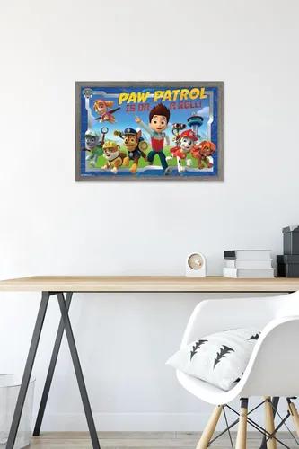 Vista 6 de Nickelodeon Paw Patrol - Póster de pared de tripulación, 22.4 pulgadas de largo x 14.7 pulgadas de ancho, versión enmarcada de madera de granero