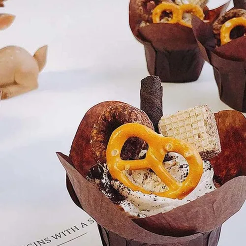 Vista 7 de Kichvoe Tazas para magdalenas de papel para hornear cupcakes 230°f resistentes a altas temperaturas fáciles de usar