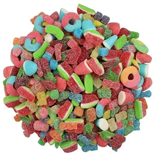 Vista 4 de Surtido de caramelos de gomitas ácidas a granel de 2 libras – Formas para niños, cubos, rebanadas de sandía, osos, cerezas gemelas, rodajas de mango