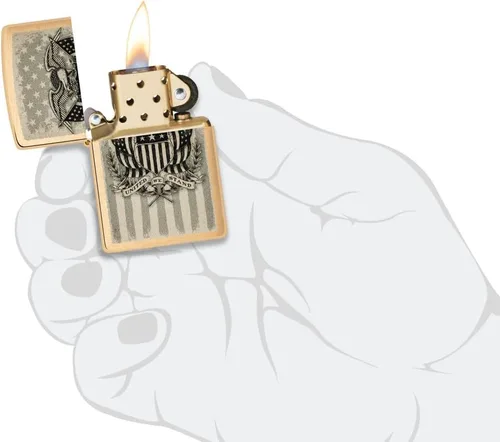 Vista 64 de Zippo encendedores con la bandera de EE. UU.