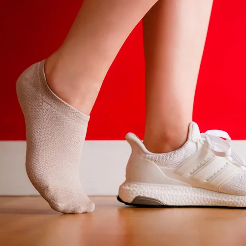 Vista 8 de Bam&bü - Calcetines casuales de viscosa de bambú para mujer, paquete de 4 pares, antideslizantes