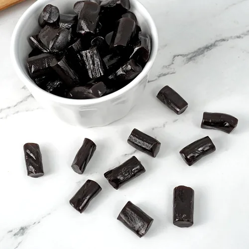 Vista 4 de Finnska Regaliz negro sin azúcar, bolsa a granel de 1 libra, caramelo sin azúcar, regaliz masticable suave