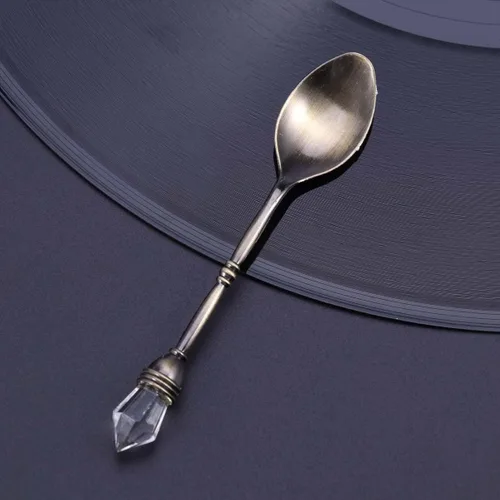 Vista 7 de Kichvoe Cuchara de café retro estilo corte europeo de 4.13 pulgadas, mini cuchara agitadora con cabeza de diamante incrustada para postre de café