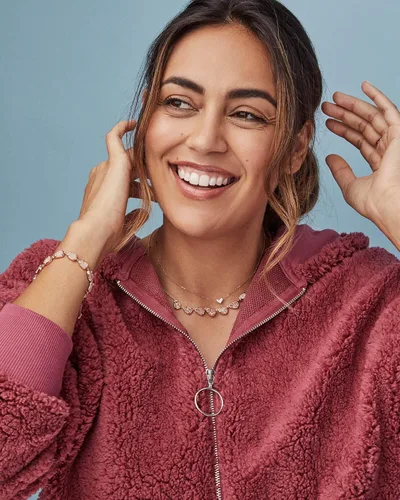 Vista 3 de Kendra Scott Susanna Collar de longitud ajustable para mujer, joyería de moda