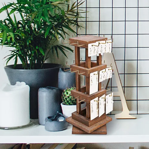 Vista 7 de Ikee Design Torre de joyería giratoria de madera natural con 36 ganchos soporte giratorio para almacenamiento de tarjetas para tienda escaparate